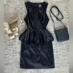 Sleeveless black party dress with sequins!